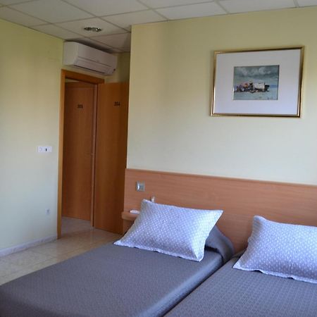 Hostal Bartis 피게레스 객실 사진