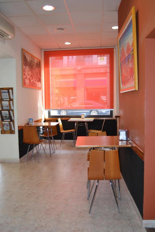 Hostal Bartis 피게레스 외부 사진