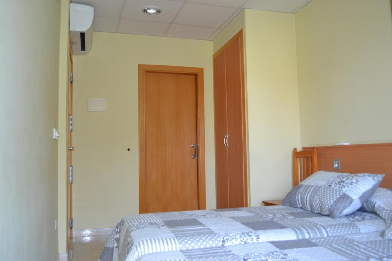 Hostal Bartis 피게레스 외부 사진