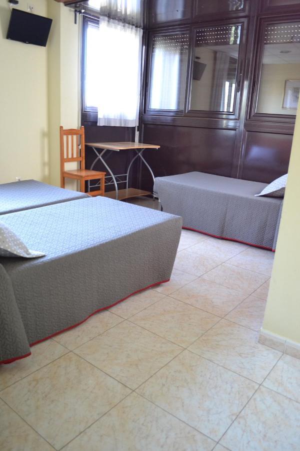 Hostal Bartis 피게레스 객실 사진