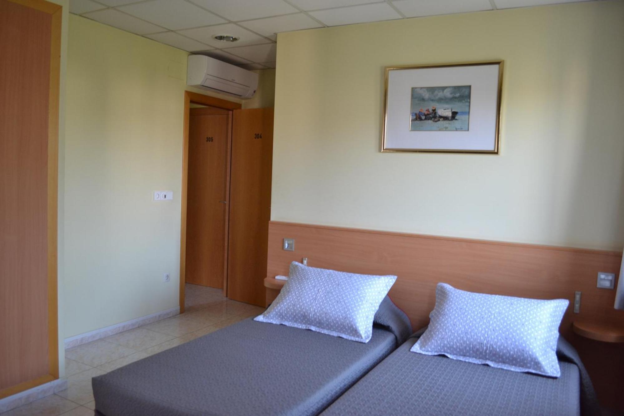 Hostal Bartis 피게레스 객실 사진